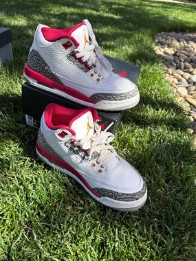 Jordan 3 retro cardinal red